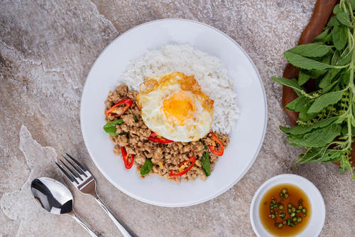 Pad Kra Pao Gai